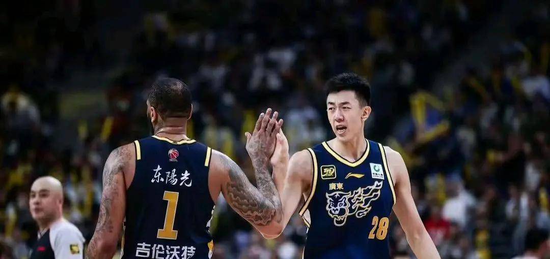 开云体育登录-激情四射！双方球队交锋，赛场火药味浓厚的简单介绍